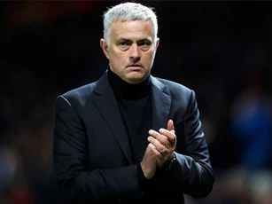 Tiết lộ ngỡ ngàng về danh tính HLV sẽ đến Real Madrid