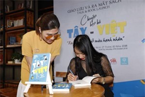 “Chuyện hẹn hò Tây - Việt”: Tặng toàn bộ nhuận bút cho học sinh nghèo
