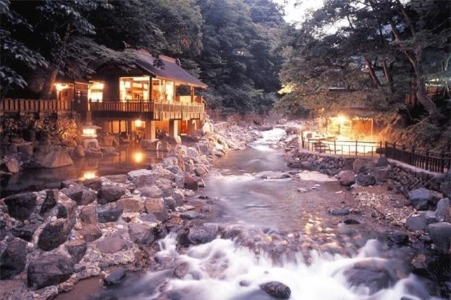 2. Takaragawa Onsen, Gunma, Nhật Bản.