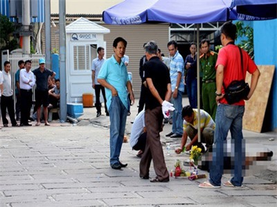 Hỗn chiến giữa đêm khuya, một người bị đâm chết