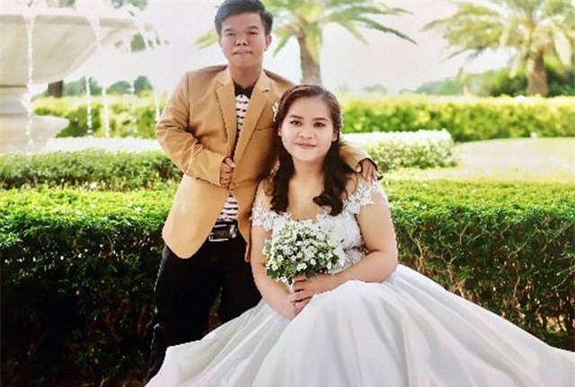 Chàng trai miền Tây 1,2m nuôi vợ 1,6m học bác sĩ đa khoa