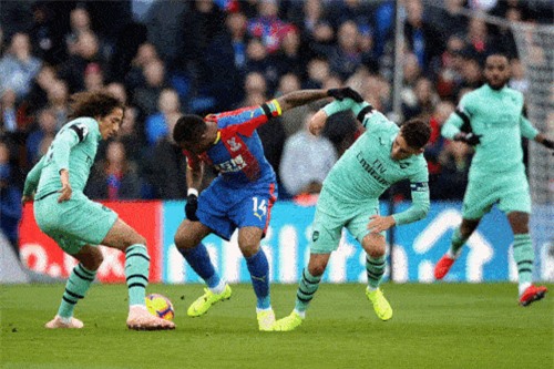 Clip: Bị thổi 2 quả phạt đền, Arsenal ‘đánh rơi’ chiến thắng trước Palace