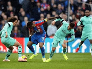 Clip: Bị thổi 2 quả phạt đền, Arsenal ‘đánh rơi’ chiến thắng trước Palace