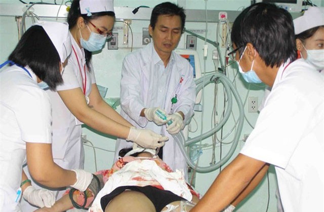 Bắt 2 thanh niên giật túi xách làm cô gái tử vong trên cầu Thủ Thiêm