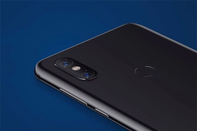 =3. Xiaomi Mi MIX 3 (103 điểm).