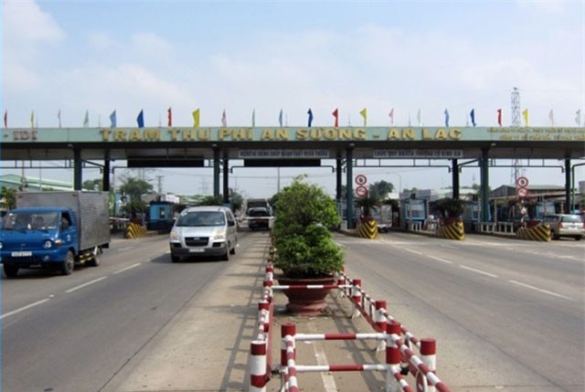 Clip: Thu phí tự động để giảm ùn tắc cửa ngõ TP.HCM