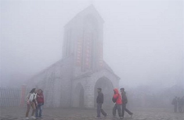 Dự báo thời tiết 28/10: Hà Nội hửng nắng, Sa Pa rét buốt