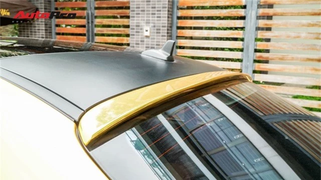 Mercedes-Benz S400 độ phong cách nhà giàu Dubai bất ngờ xuất hiện tại Hà Nội - Ảnh 7.