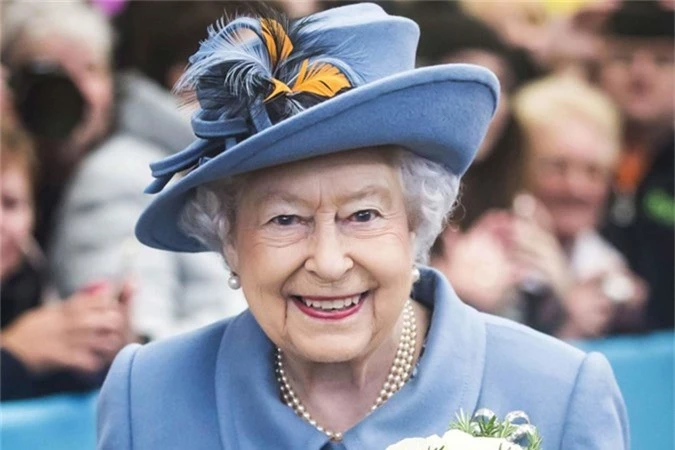 Nữ hoàng Anh Elizabeth II trong dịp kỷ niệm sinh nhật lần thứ 92 ở London năm 2014. Ảnh: REX.