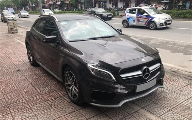 SUV hiệu suất cao Mercedes-AMG GLA 45 bản độ khấu hao cả tỷ đồng sau 2 năm sử dụng