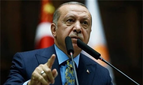  Tổng thống Thổ Nhĩ Kỳ Erdogan đang thúc giục Saudi Arabia công bố ai đã ra lệnh vụ sát hại nhà báo Khashoggi. Ảnh: Daily Exress 