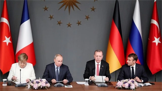 Thủ tướng Đức Angela Merkel, Tổng thống Nga Vladimir Putin, Tổng thống Thổ Nhĩ Kỳ Recep Tayyip Erdogan và Tổng thống Pháp Emmanuel Macron (Ảnh: Reuters)