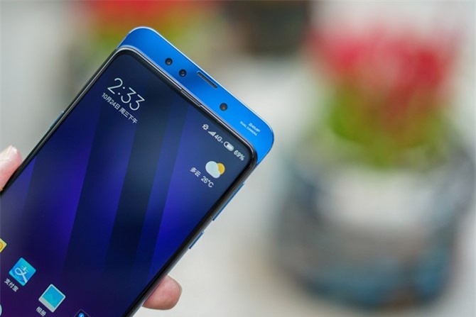 Clip: Trải nghiệm nhanh smartphone chip S845, RAM 10 GB