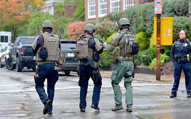 Tay súng tấn công nhà thờ Do thái tại Mỹ đối mặt với 29 tội danh