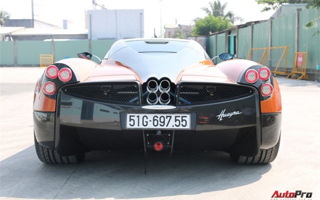 Pagani Huayra của Minh “nhựa” chính thức đeo biển số sau gần 2 năm về Việt Nam