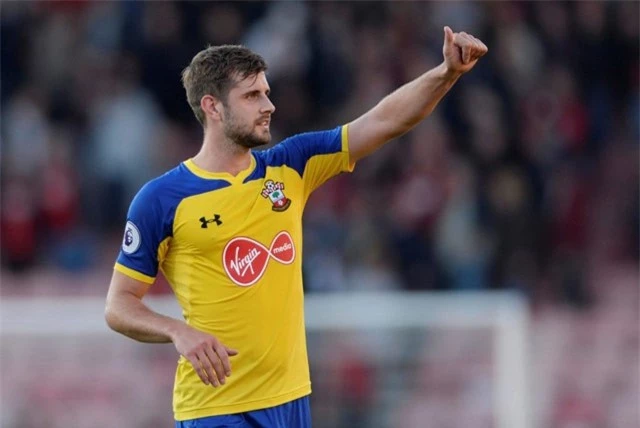 Trung vệ: Jack Stephens (Southampton).