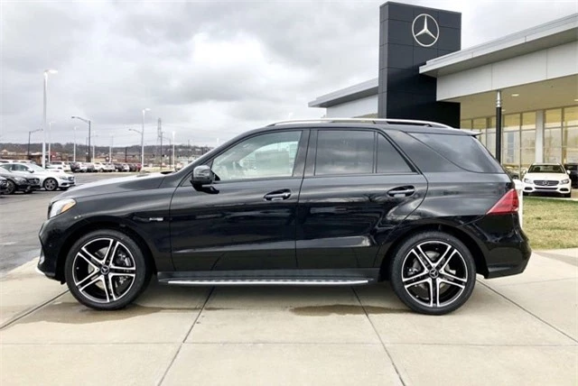 4. Mercedes-Benz GLE.