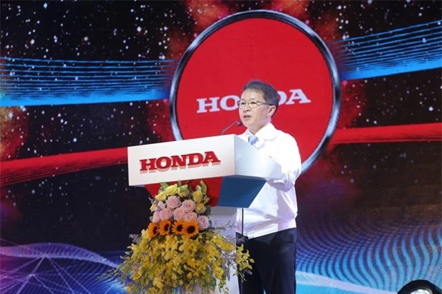 Ông Toshio Kuwahara, Tổng Giám đốc Honda Việt Nam phát biểu khai mạc buổi lễ.