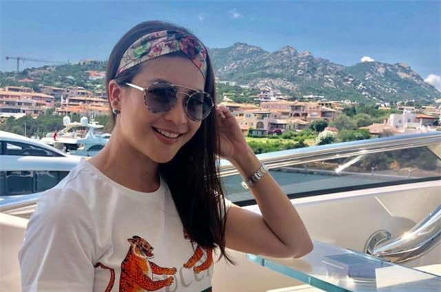 Á hậu Thái Lan 2005 tử nạn cùng tỷ phú, Chủ tịch Leicester