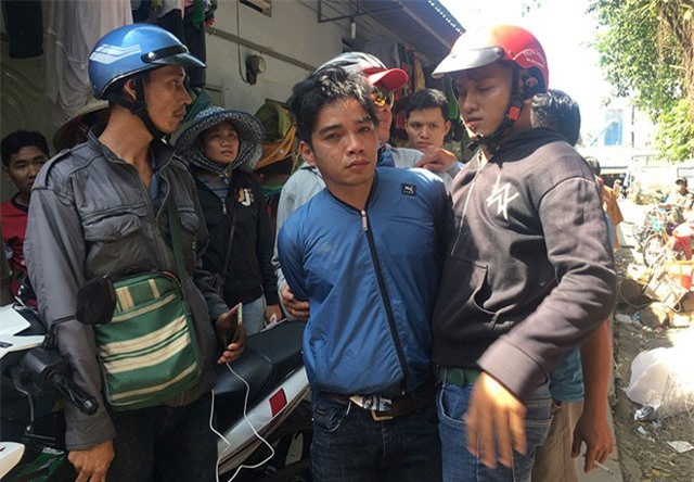 ‘Hiệp sĩ' Bình Dương bắt nghi can trộm xe máy