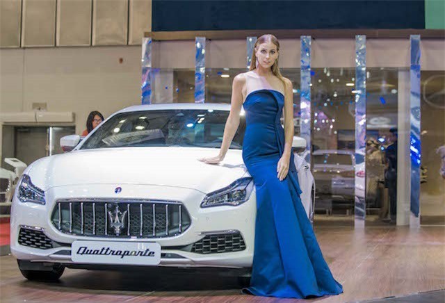 Mẫu sedan giá hơn 16 tỷ ở Việt Nam có gì đặc biệt?