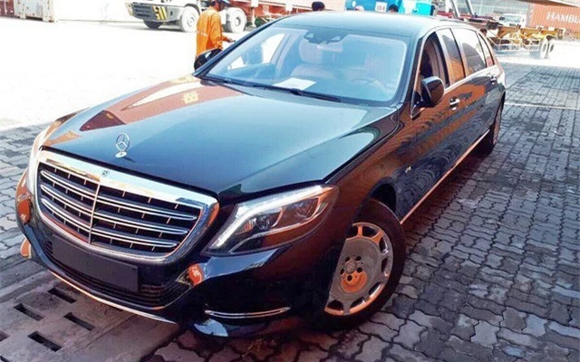 Chiếc sedan siêu sang Mercedes-Maybach S600 Pullman thứ 2 về Việt Nam. Ảnh: 