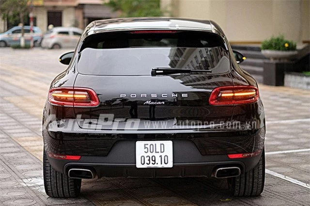 Porsche Macan Turbo với vành 21 inch cao cấp nhất, giá hơn 5 tỷ đồng. Bản Macan S dùng vành 20 inch nhỏ hơn.