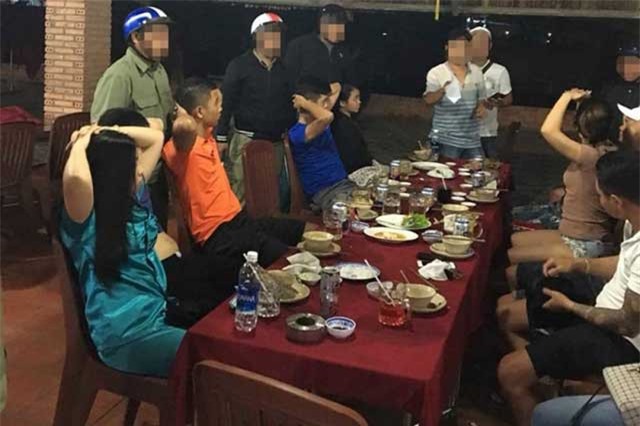 Bắt băng cho vay nặng lãi, ép trả nợ ở Sài Gòn