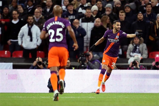 Clip: Đả bại Tottenham, Man City đánh chiếm ngôi đầu