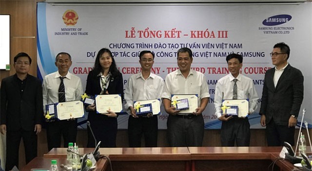 Samsung đào tạo 200 chuyên gia tư vấn công nghiệp hỗ trợ