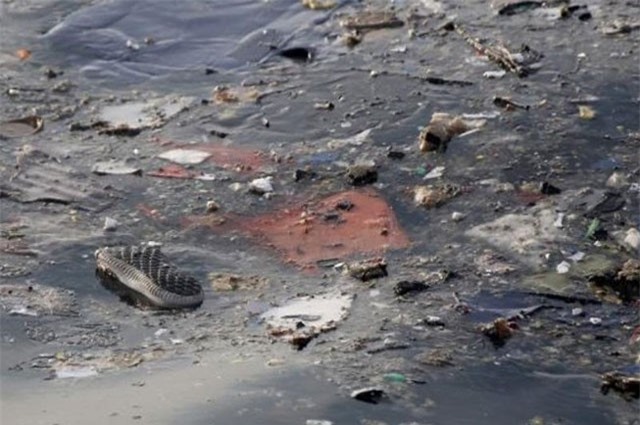 Rơi máy bay Indonesia: Vớt được 10 thi thể, không có phép màu…