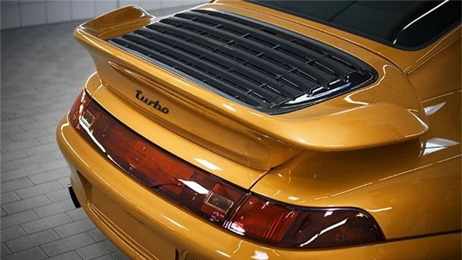 porsche project gold 993 turbo duoc dau gia 72 ty dong hinh 4