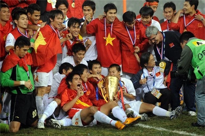 Tuyển Việt Nam 'chốt' đội hình AFF Cup: Thua để thắng