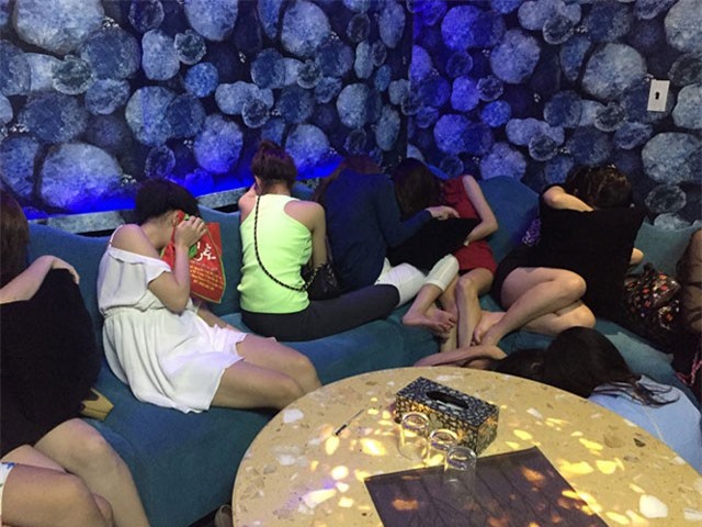 Sinh viên hoạt động mại dâm lần thứ 4 sẽ bị buộc thôi học?