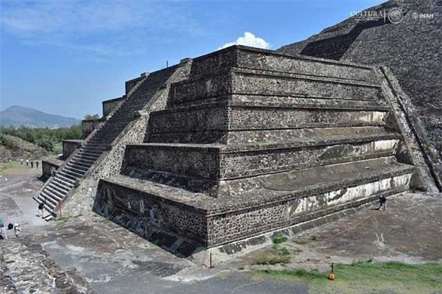 Bí ẩn "địa ngục" đầy hài cốt dị hình dưới kim tự tháp