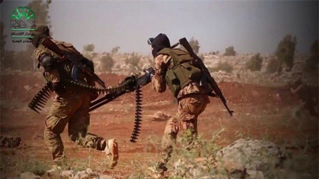 Syria: Căn cứ HTS bất ngờ bị phiến quân đối thủ tấn công ở Tây Bắc Aleppo