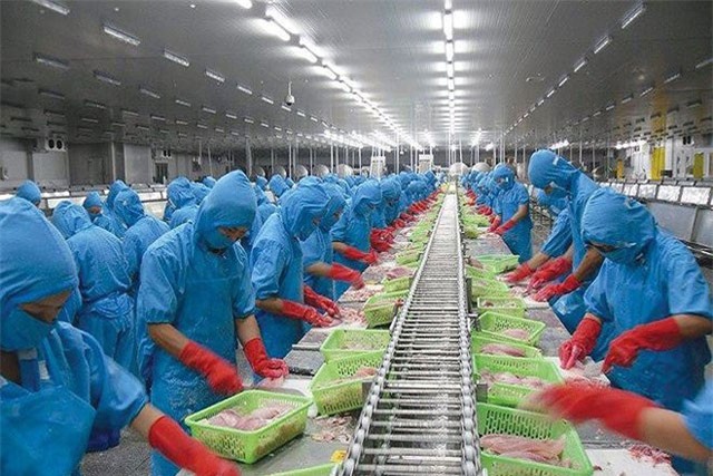 BẢN TIN TÀI CHÍNH-KINH DOANH: Kim ngạch xuất khẩu vượt mốc 200 tỷ USD, ví điện tử Việt thăng hạng thần tốc