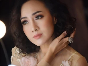 Loạt ảnh không có trên tivi của BTV Hoài Anh "đốn tim" người nhìn
