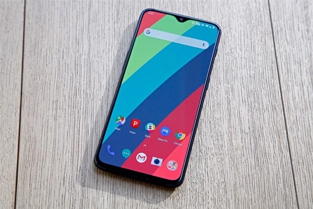 OnePlus 6T.