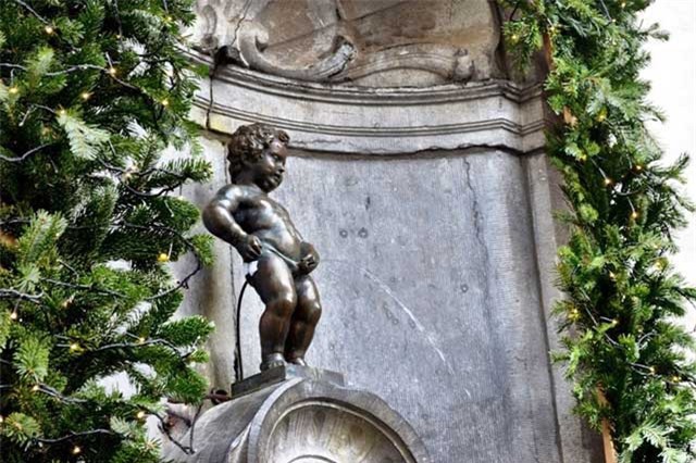 Sự thật ngỡ ngàng về bức tượng 'cậu bé đi tè' nổi tiếng Thế giới