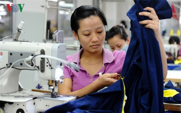 Xuất khẩu tăng mạnh, kim ngạch vượt 200 tỷ USD trong 10 tháng