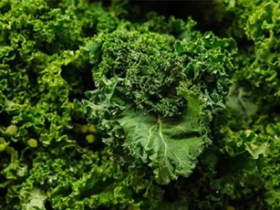 4 loại rau củ nên ăn sống, không nên nấu chín