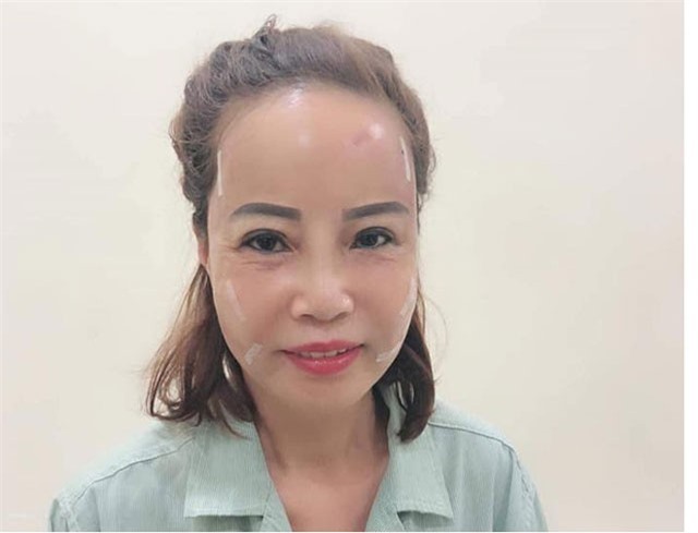 Bức ảnh nói lên 'tuổi thật' của cô dâu 62 tuổi, khác xa hình gây bão mạng xã hội