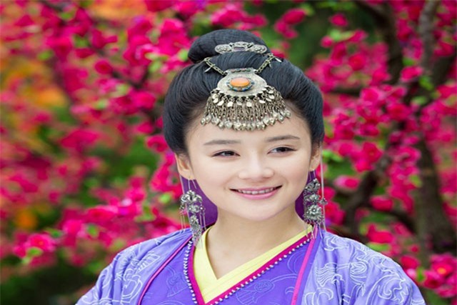 Top 10 mỹ nhân khí chất 'ngút ngời' của 'đại hiệp' Kim Dung