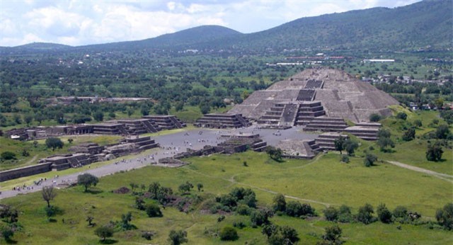 Phát hiện sốc về 'thế giới bên kia' dưới kim tự tháp ở Mexico
