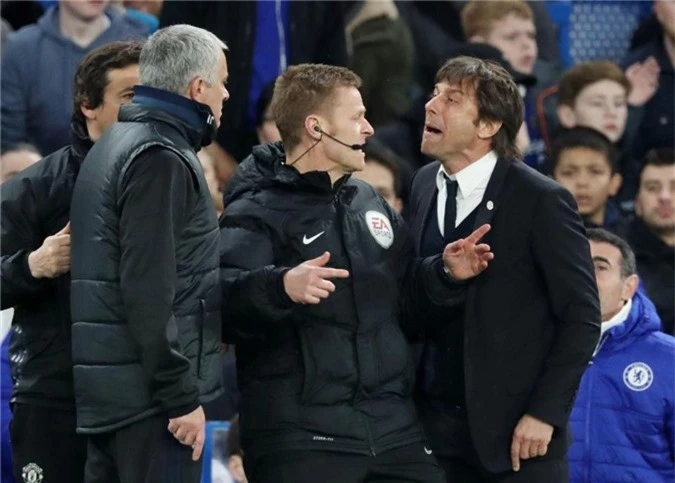 Conte ủ mưu lật ghế Mourinho dẫn dắt MU