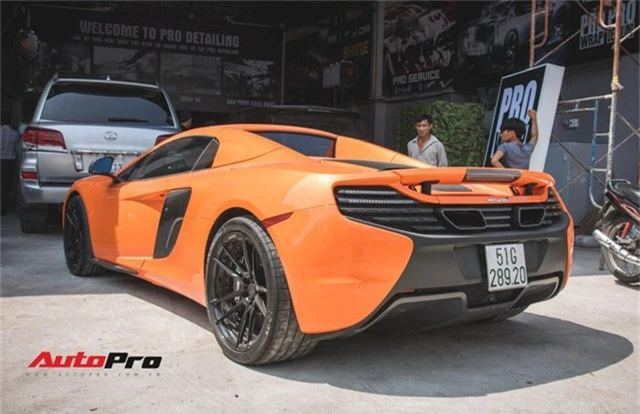 Siêu xe McLaren 650S sở hữu màu sơn giống với của Minh Nhựa dạo phố Sài Thành - Ảnh 7.