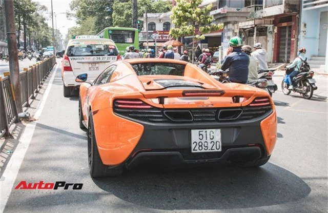 Siêu xe McLaren 650S sở hữu màu sơn giống với của Minh Nhựa dạo phố Sài Thành - Ảnh 8.