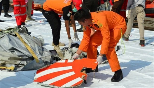 Tai nạn máy bay tại Indonesia: Đã xác định được vị trí máy bay rơi - Ảnh 1.