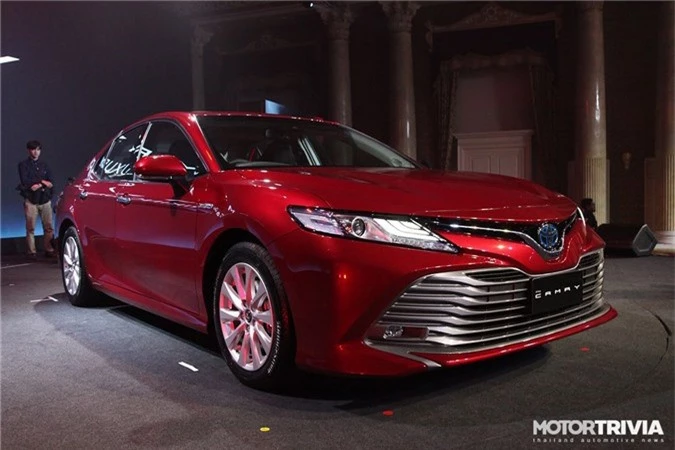 toyota-camry-2019-12.jpg